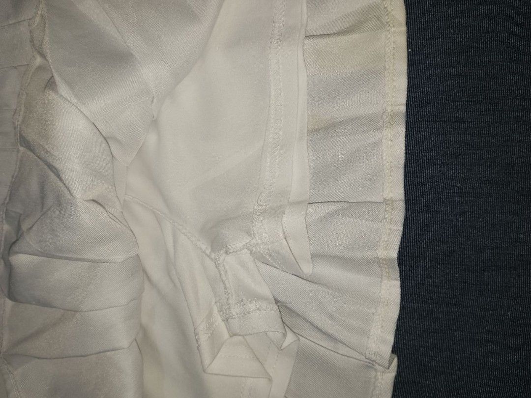 Mini skirt with a side button closure (Category: Skirts) located in Manila. Submitted by superdex29 (Listing ID 1470448156, Image 2). Description: SIZE: 26 ‎LENGTH: 14 ‎USED BUT NOT ABUSE ‎RFS : NEED FUNDS ISSUE STAIN WASHABLE ‎.