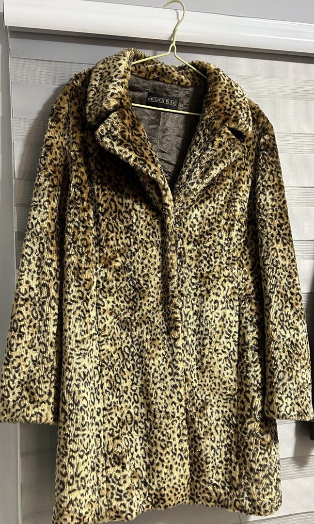 fur leopard long coat (Category: Coats, Jackets and Outerwear) located in Cavite. Submitted by mr.gb4h (Listing ID 1470519372, Image 1). Description: vintage fur leopard long coat.