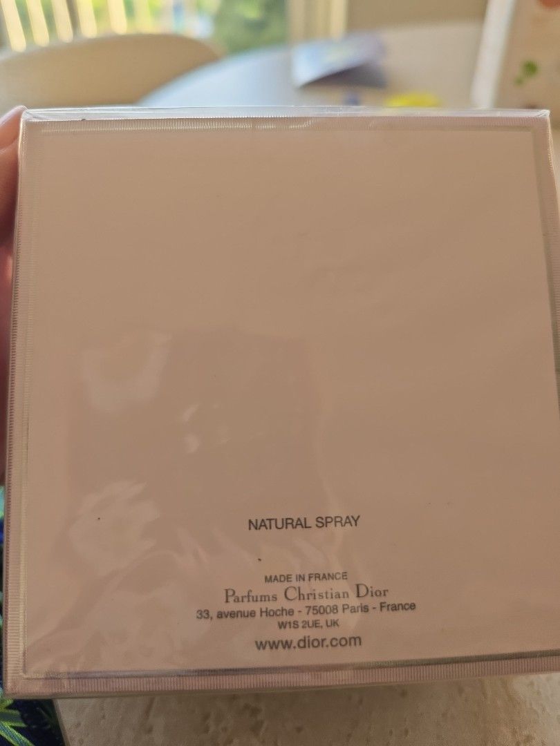 Miss Dior Eau De Parfum 100ml (Category: Fragrance & Deodorants) located in Manila. Submitted by vi_ka (Listing ID 1470432056, Image 2). Description: -Parfums Christian Dior Miss Dior Eau De Parfum Natural Spray Brand new, sealed - 100% Authentic with visible packaging details - Perfect for gifting or daily wear bought from japan airport not tester.