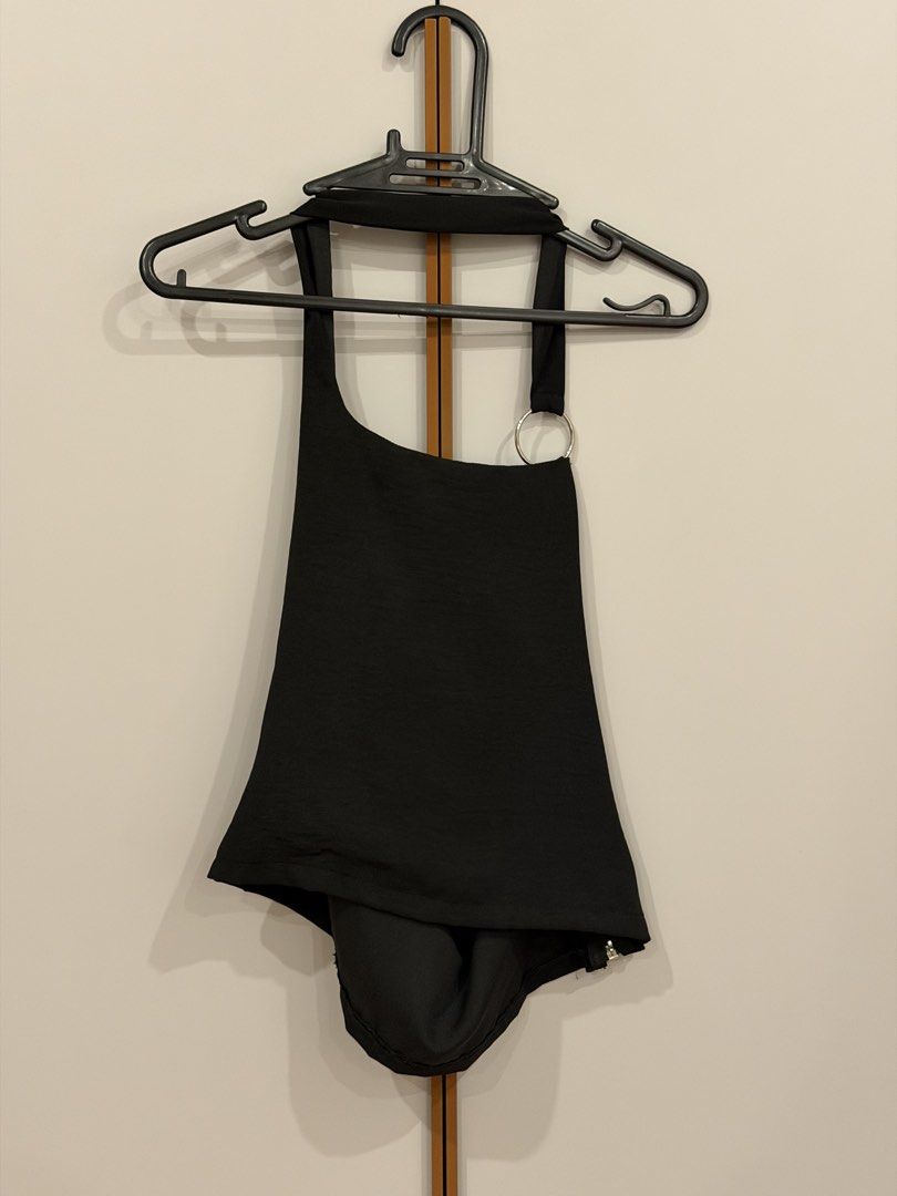 MIU THE LABEL Black Halter with Silver Ring Detail (Category: Sleeveless) located in Muntinlupa City. Submitted by closet.natalia (Listing ID 1470476677, Image 1). Description: MIU THE LABEL Black Halter with Silver Ring Detail ● Color: Black ● Halter neckline with silver ring detail ● Open-back design with zipper closure 📌 Condition: Brand new, never been worn 📌 RFS: Not my style 📌 Payment: GCash, BPI bank transfer, or PayPal ONLY 📌 Shipping