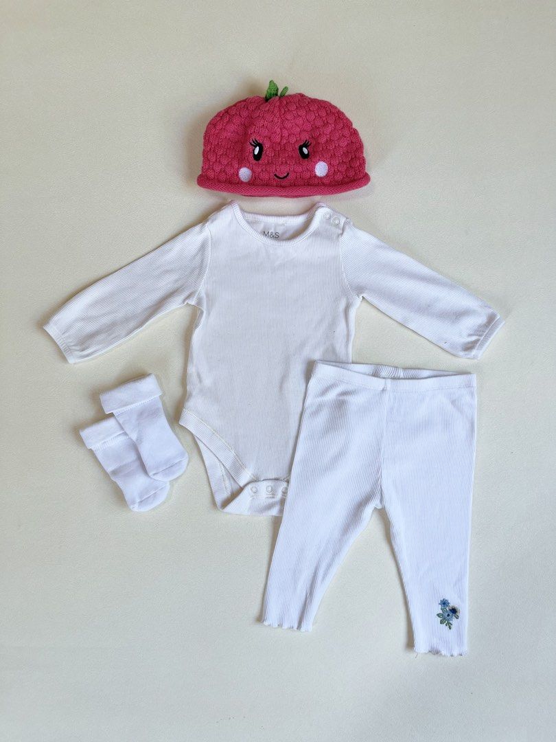 Mixed brands 3-6 m set (Category: Babies & Kids Fashion) located in Bayombong. Submitted by whimsystuff (Listing ID 1470406391, Image 1). Description: Mixed 🇬🇧 brands (M&S, George, NEXT) 3-6 m Like new (Bnew socks and leggings) P 500 set.