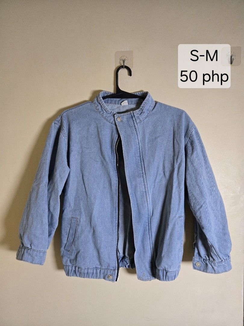MIXED TOPS (Category: Blouses) located in Quezon City. Submitted by aisarang_u (Listing ID 1470495381, Image 3). Description: 30-50 pesos only check prices and size for reference pm for more details MOP - Gcash, bank transfer.