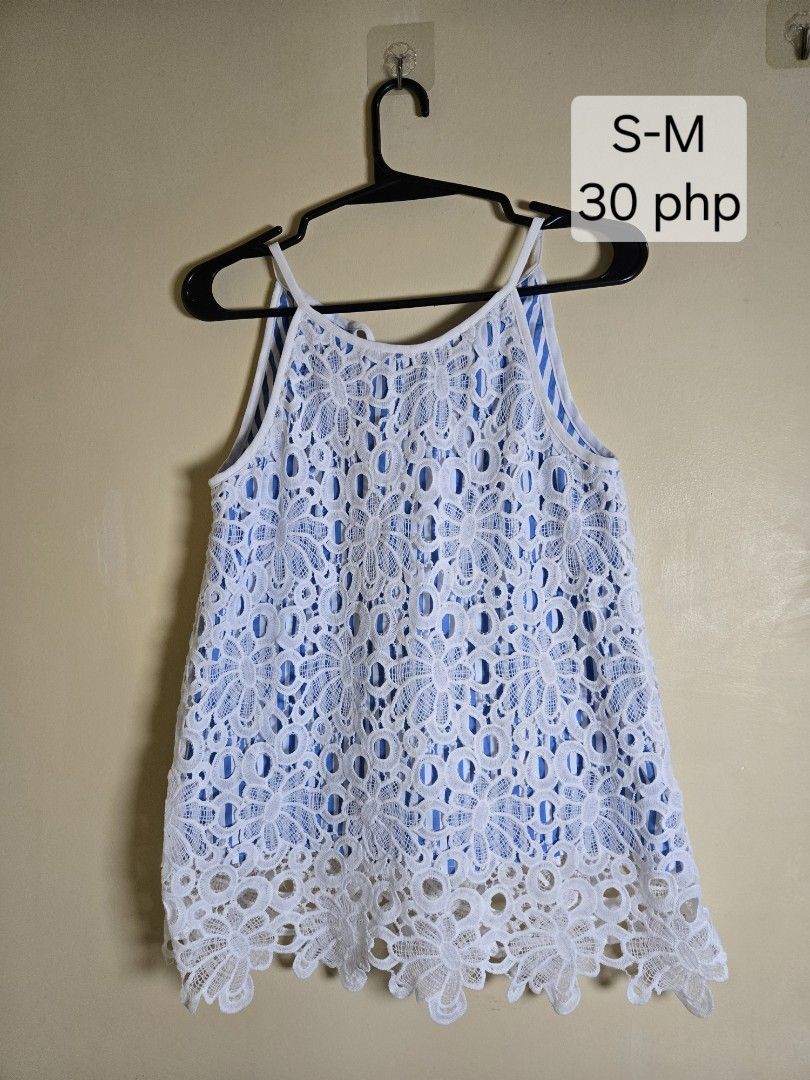 MIXED TOPS FOR SALE (Category: Sleeveless) located in Quezon City. Submitted by aisarang_u (Listing ID 1470494900, Image 2). Description: MIXED TOPS FOR SALE 30-50 pesos only check prices and size for reference pm for more details MOP - Gcash, bank transfer.