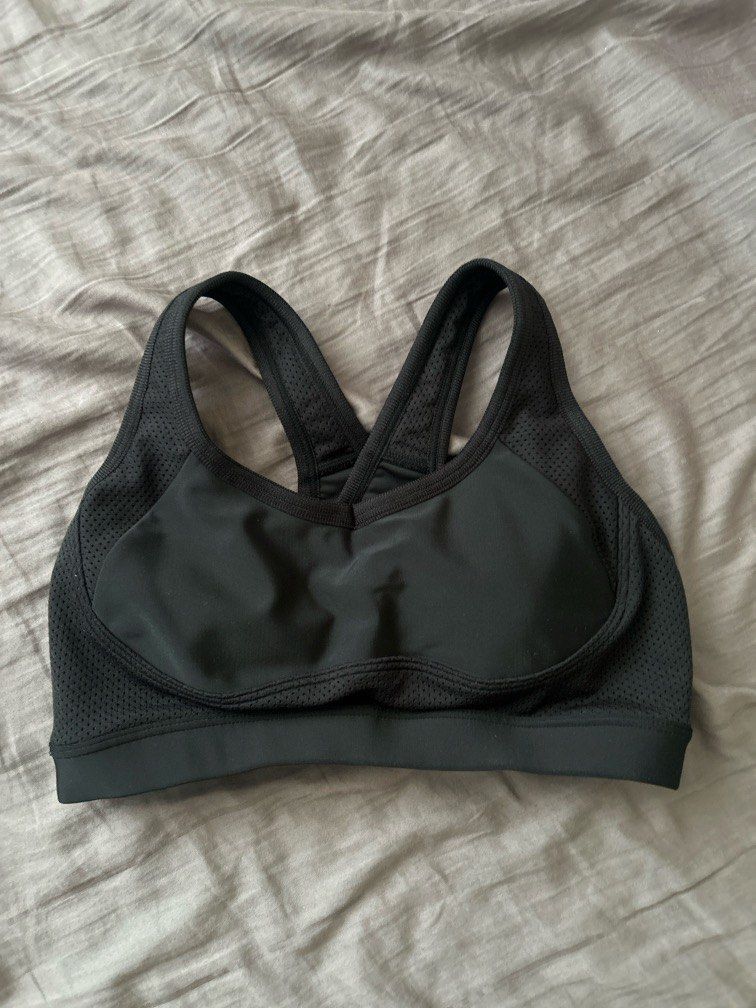Mizuno Sports Bra (Category: Activewear) located in Baguio. Submitted by prelovedbygemy (Listing ID 1470374063, Image 1). Description: High quality Mizuno sports bra. Bought at the Osaka Marathon Expo in Japan. Size is an asian Medium so will fit XS- S.