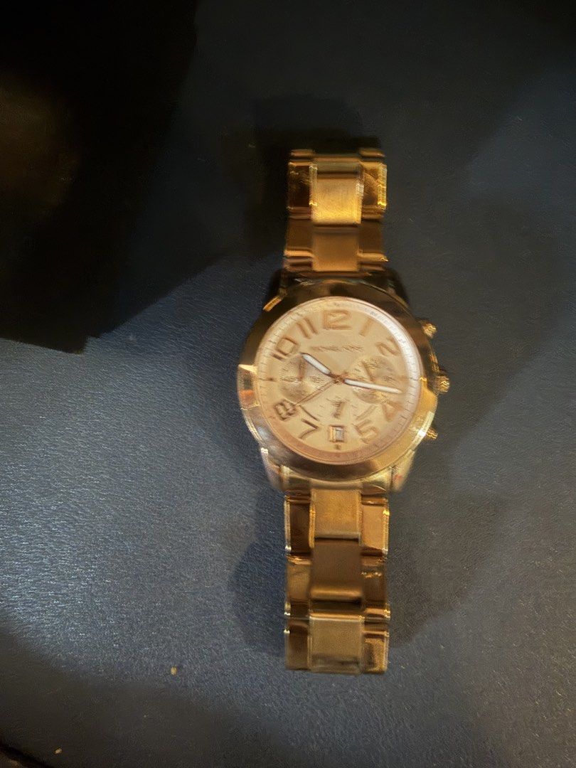 MK Watch (Category: Women's Watches) located in San Juan City. Submitted by keenforest.20f348 (Listing ID 1470532073, Image 1). Description: needs battery.