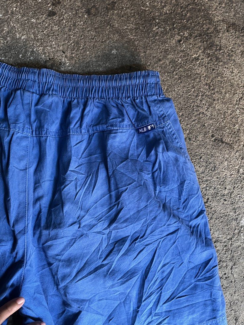 MLB LA (Category: Shorts) located in Manila. Submitted by jimsuron (Listing ID 1470402571, Image 2). Description: .