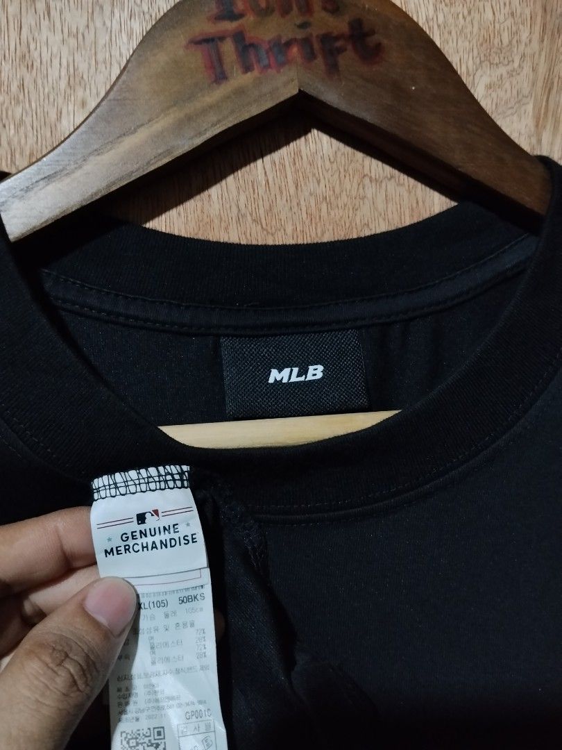 MLB NY SMALL LOGO PATCH EMBROIDERY TSHIRT (Category: Activewear) located in Kalibo. Submitted by ionsthrift (Listing ID 1470534400, Image 3). Description: 📌Ugaliing mag basa palagi, pra iwas tanong o aberya. 📌Wag na mag offer kng hndi nman kayang panindigan or bibilhin. Dahil once na nag offer ka dpat sure ka. 📌Please, manage your expectation nlng, halos lahat po ng items ay galing ukay, denedeclare ko nman pag my issue, pro pasensya na pag me