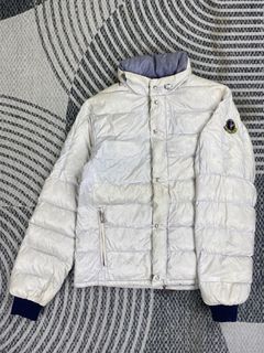 (Category: ) located in . Submitted by .fashionaddict (Listing ID 1470364374, Image 1). Description: .