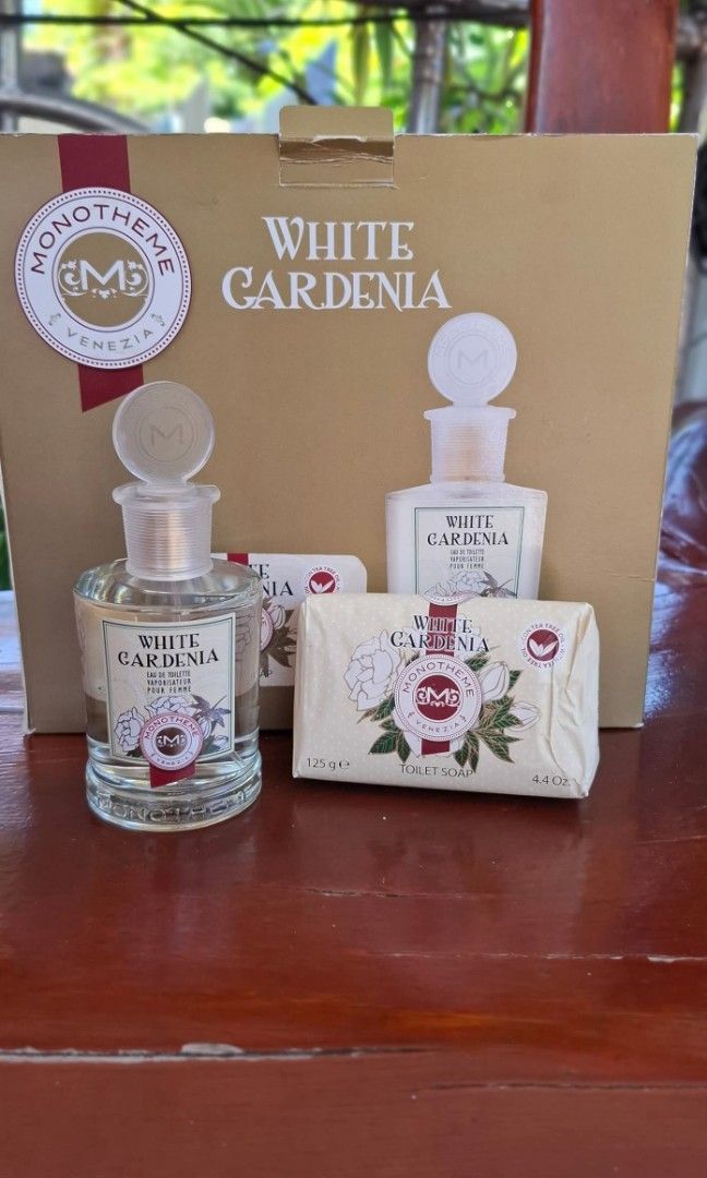 Monotheme Venezia Gift Set (Category: Bath) located in Bulacan. Submitted by ditchandswitch (Listing ID 1470492443, Image 2). Description: Monotheme Venezia Gift Set includes: EDT 100ml Natural Spray Toilet Soap.
