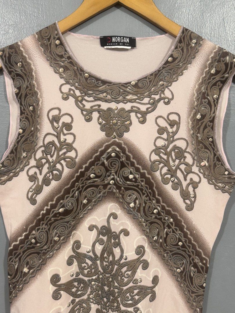 Morgan De Toi - Mesh Top (Category: Sleeveless) located in Manila. Submitted by sophisticatedgoons (Listing ID 1470473711, Image 2). Description: Morgan De Toi Mesh Printed Top Size: Small women's Dimes: 16 x 21 Very good condition No issue Cut long washcare Authentic and Presentable.