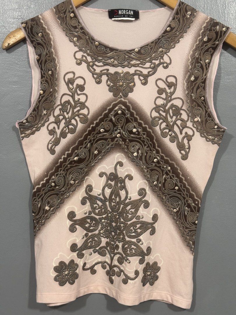 Morgan De Toi - Mesh Top (Category: Sleeveless) located in Manila. Submitted by sophisticatedgoons (Listing ID 1470473711, Image 3). Description: Morgan De Toi Mesh Printed Top Size: Small women's Dimes: 16 x 21 Very good condition No issue Cut long washcare Authentic and Presentable.