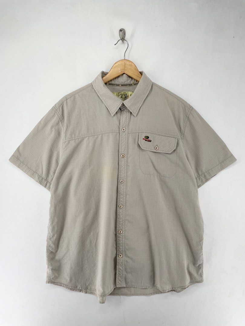 Mossy Oak Ripstop Polo Shirt (Category: Tshirts & Polo Shirts ) located in Mandaluyong City. Submitted by armrhts (Listing ID 1470426781, Image 1). Description: Size: XL Dimensions(inches) •Width: 26" •Length: 29" •Pit to Cuff: 2.5" Issue/s: Stains.