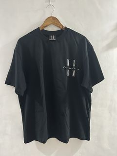 (Category: ) located in . Submitted by thriftdripbyjm (Listing ID 1470502066, Image 1). Description: .