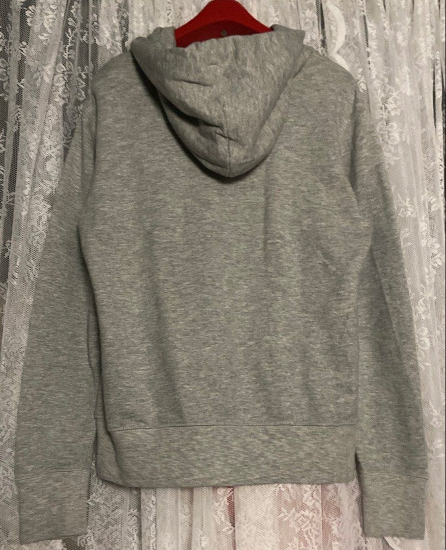MUJI Grey Hoodie Pullover (Category: Coats, Jackets and Outerwear) located in Caloocan City. Submitted by declutteringph. (Listing ID 1470387715, Image 3). Description: Size M on the tag! Dimensions: (inches) Shoulder width: 19” Bust width: 21” Body Length: 23” Sleeves Length: 25”.