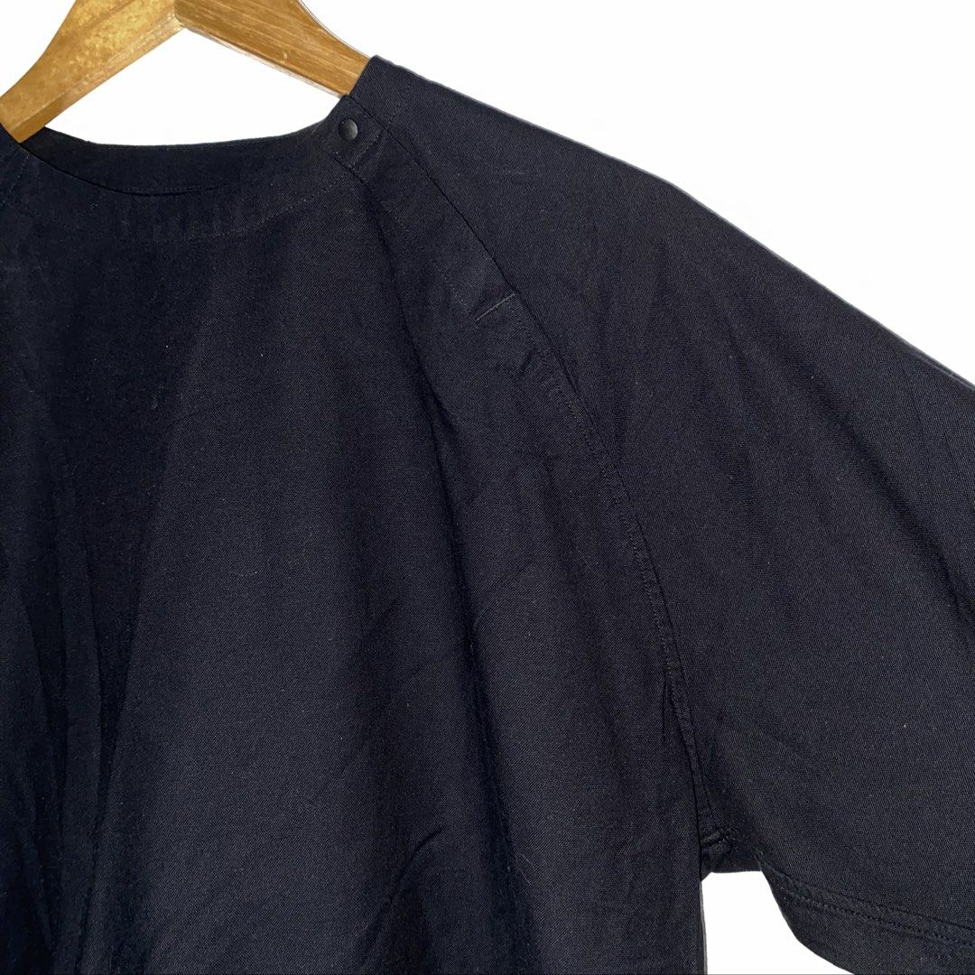 MUJi men long sleeve top (Category: Formal Shirts) located in San Jose del Monte. Submitted by mamiracky (Listing ID 1470472052, Image 2). Description: .