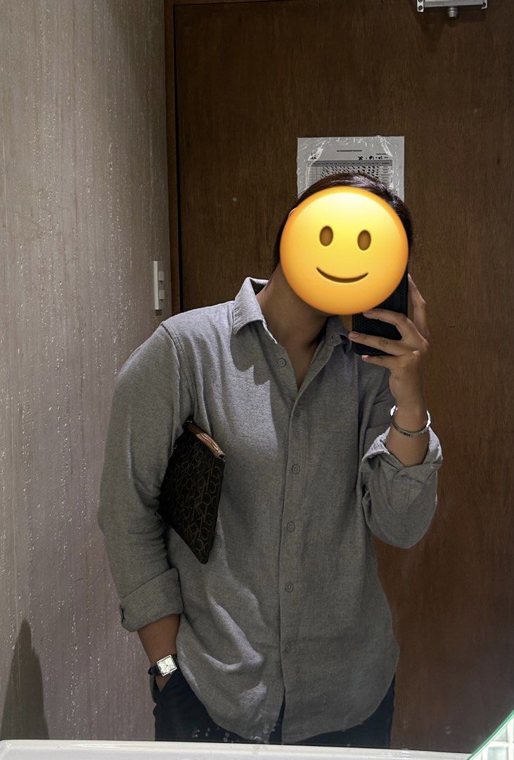 Muji Polo Shirt (Men) (Category: Tshirts & Polo Shirts ) located in Pasig City. Submitted by kiarrawr (Listing ID 1470451510, Image 2). Description: ₱590 + SF preloved excellent condition no discoloration Medium on tag L: 24in W: 20in 📍Pasig.