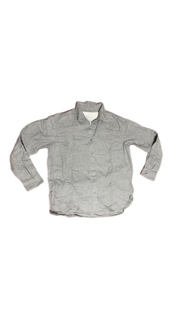Muji Polo Shirt (Men) (Category: Tshirts & Polo Shirts ) located in Pasig City. Submitted by kiarrawr (Listing ID 1470451510, Image 1). Description: ₱590 + SF preloved excellent condition no discoloration Medium on tag L: 24in W: 20in 📍Pasig.