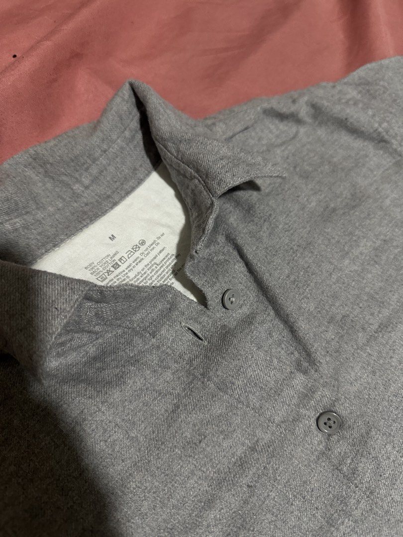 Muji Polo Shirt (Men) (Category: Tshirts & Polo Shirts ) located in Pasig City. Submitted by kiarrawr (Listing ID 1470451510, Image 3). Description: ₱590 + SF preloved excellent condition no discoloration Medium on tag L: 24in W: 20in 📍Pasig.