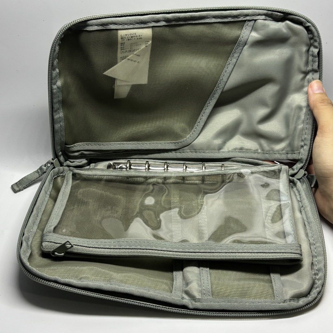 MUJI Slim Pocket Organizer Case A5 Slim (Category: Stationery & School Supplies) located in General Trias. Submitted by shxx_phine (Listing ID 1470363560, Image 2). Description: 📌LP posted, PLS refrain from haggling 📌 all items are japan surplus finds 📌 STRICTLY mine now, pay after invoice 📌 NO RUSH shipping (we ship every tues & fri, depending on our availability) 📌 NO cancellation, return and refunds mod | j&t, lalamove mop | gcash , marib