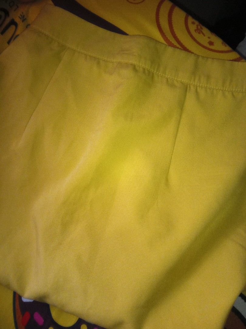 MUSTARD YELLOW A-LINE SKIRT (Category: Skirts) located in Manila. Submitted by fabelz (Listing ID 1470357582, Image 3). Description: 💛 MUSTARD YELLOW A-LINE SKIRT 💛 💰 Price: ₱100 ୨ৎ Details • Color: Mustard yellow • Style: Simple A-line skirt • Length: [Add length] • Size: [Add size] • Condition: [Add condition] 💛 A cute and versatile skirt that's easy to pair with blouses, fitted tops, or sweaters! Perfect for casual outfits and a soft, vint