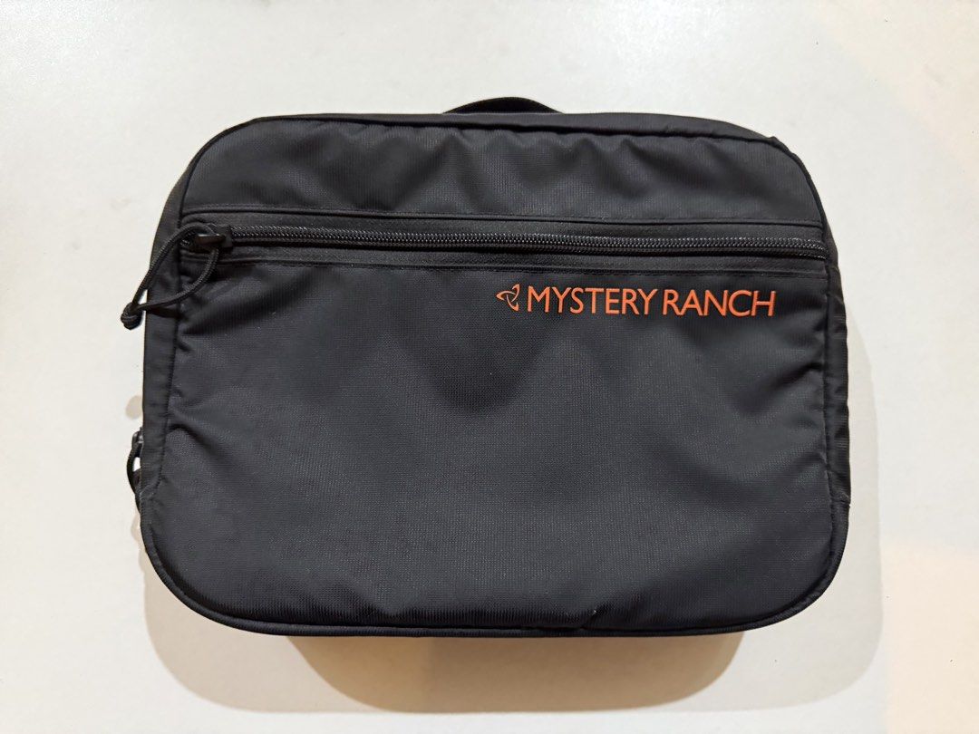 Mystery Ranch Mission Control Large Tech Organizer – Black (Category: Backpacks) located in Quezon City. Submitted by truefire-4548 (Listing ID 1470426012, Image 1). Description: Mystery Ranch Mission Control Large 4L – Black Condition: 9/10 – Very good condition Authentic Mystery Ranch Mission Control Large electronics organizer in black. Designed to keep chargers, cables, power banks, and other electronic accessories organized and protected whi