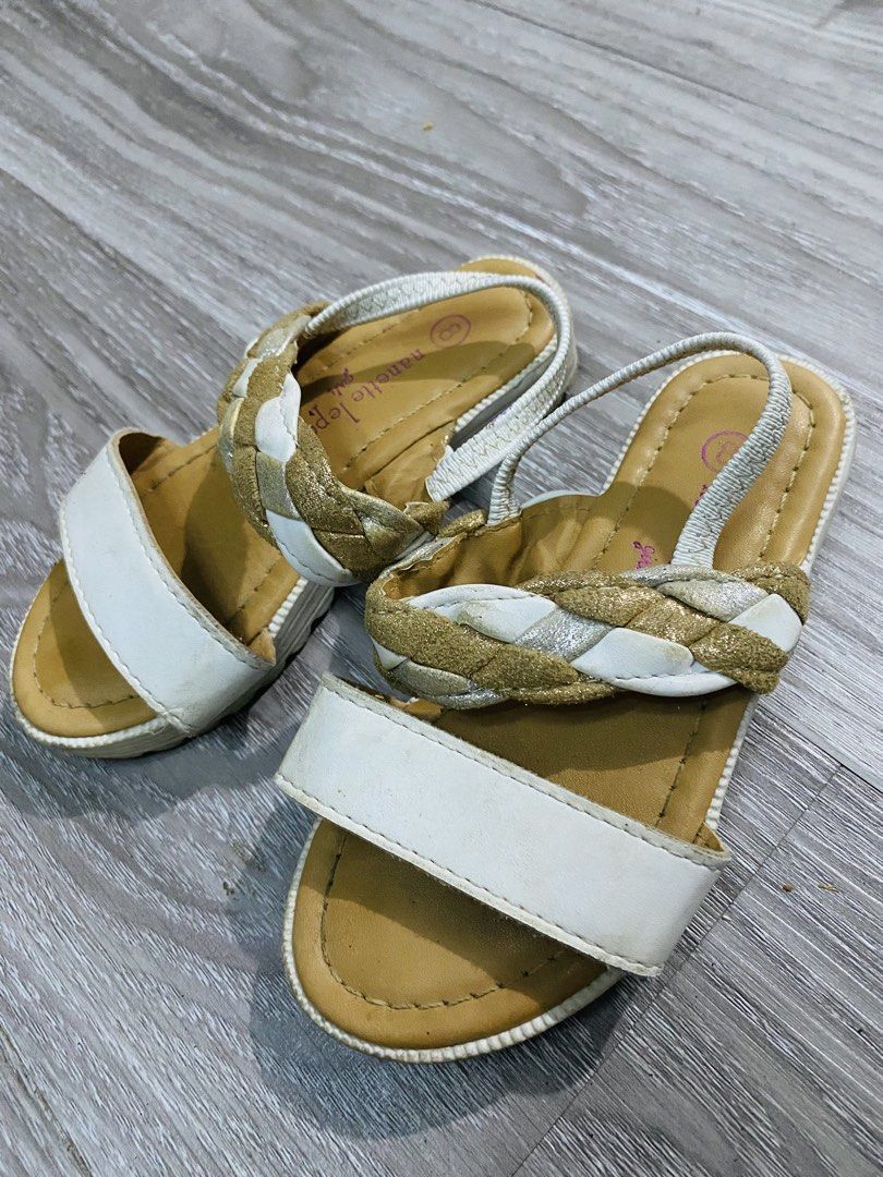 Nanette Lepore Girls Sandals (Category: Babies & Kids Fashion) located in Caloocan City. Submitted by lovemyclothes21 (Listing ID 1470455155, Image 1). Description: Size 8.