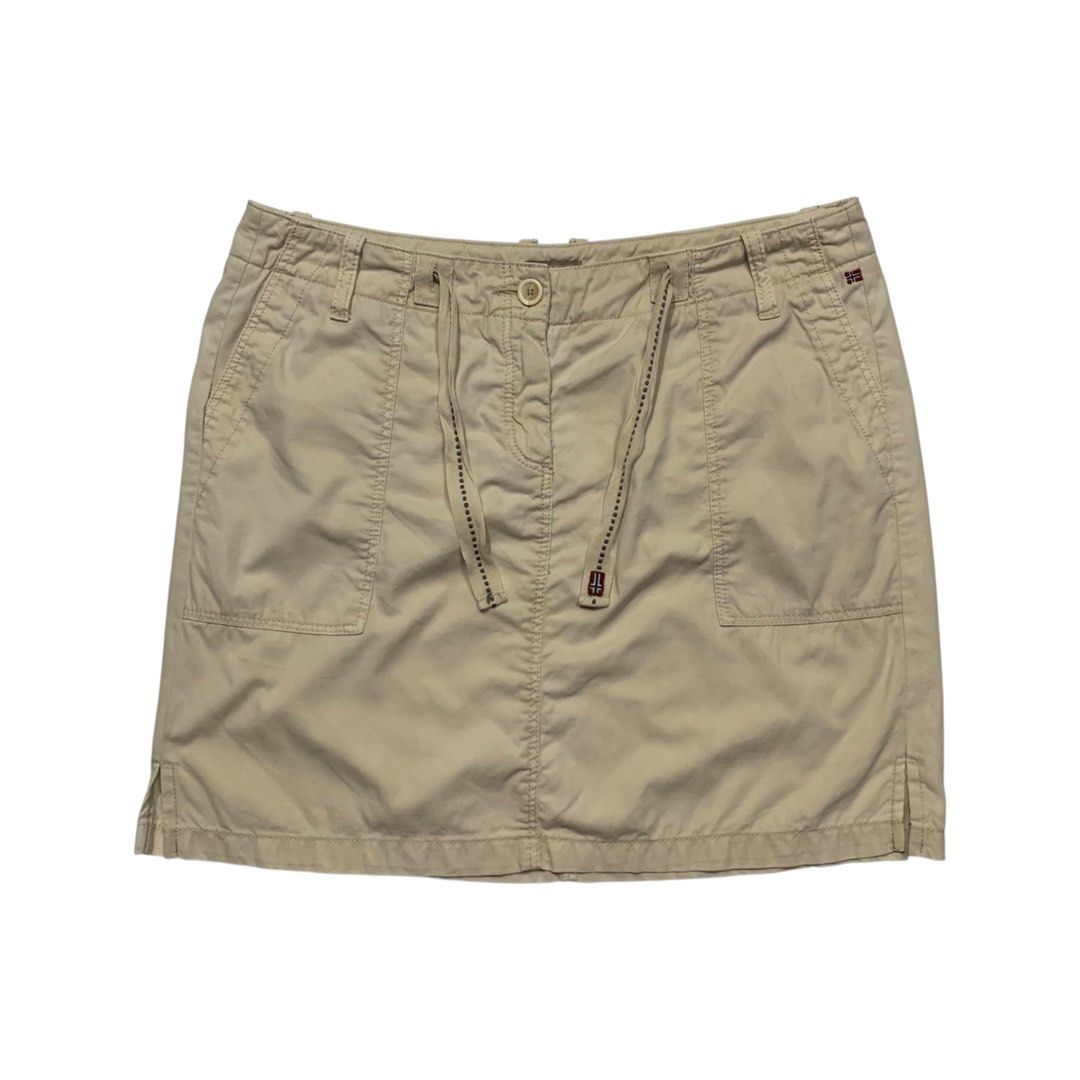 Napapijri Outdoor Mini Skirt (Category: Skirts) located in Baguio. Submitted by thesecretshop_ph (Listing ID 1470380654, Image 1). Description: Size: 42 Lenght: 17 Waist: 30” Issue: -.