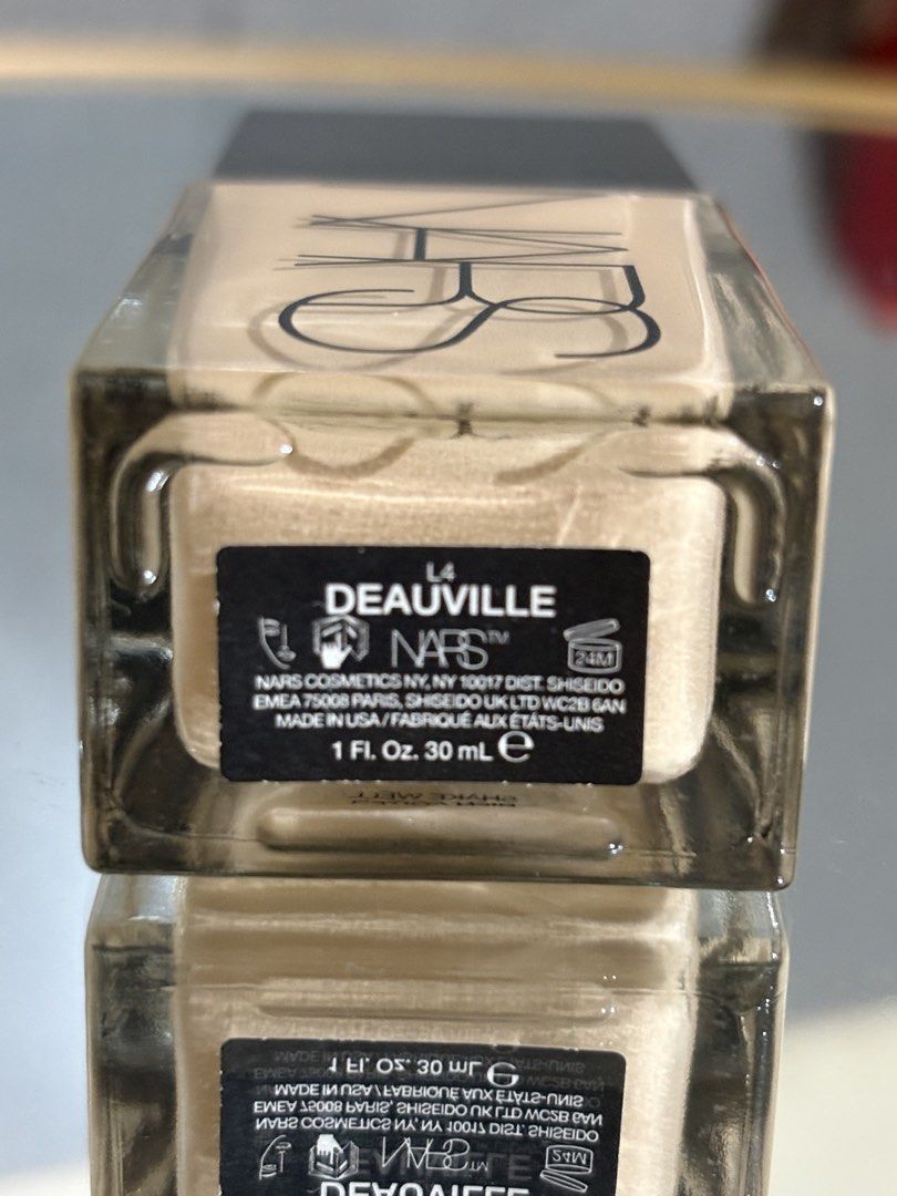 NARS Light Reflecting Foundation - light 4 DEAUVILLE (Category: Makeup) located in Pasay City. Submitted by keynbloom (Listing ID 1470506623, Image 2). Description: - 80-70% full - loose cap.