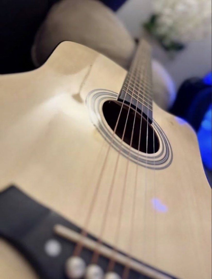 Natural Acoustic Guitar, Hobbies & Lifestyle, Music & Media, Musical ...