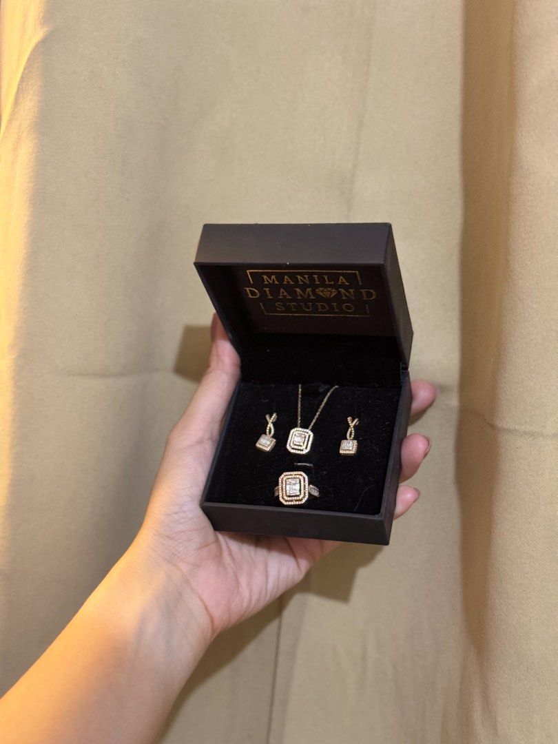 Natural Diamonds (Category: Jewelry) located in Manila. Submitted by jennelynbadile (Listing ID 1470527311, Image 3). Description: .