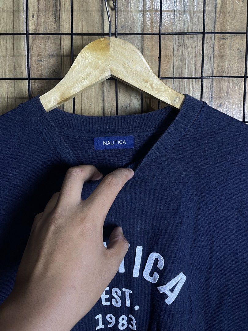 Nautical arc shirt (Category: Tshirts & Polo Shirts ) located in Pateros City. Submitted by toogood.mnl (Listing ID 1470520832, Image 2). Description: Nautica arc shirt W-23 L-28 No issue Excellent condition .