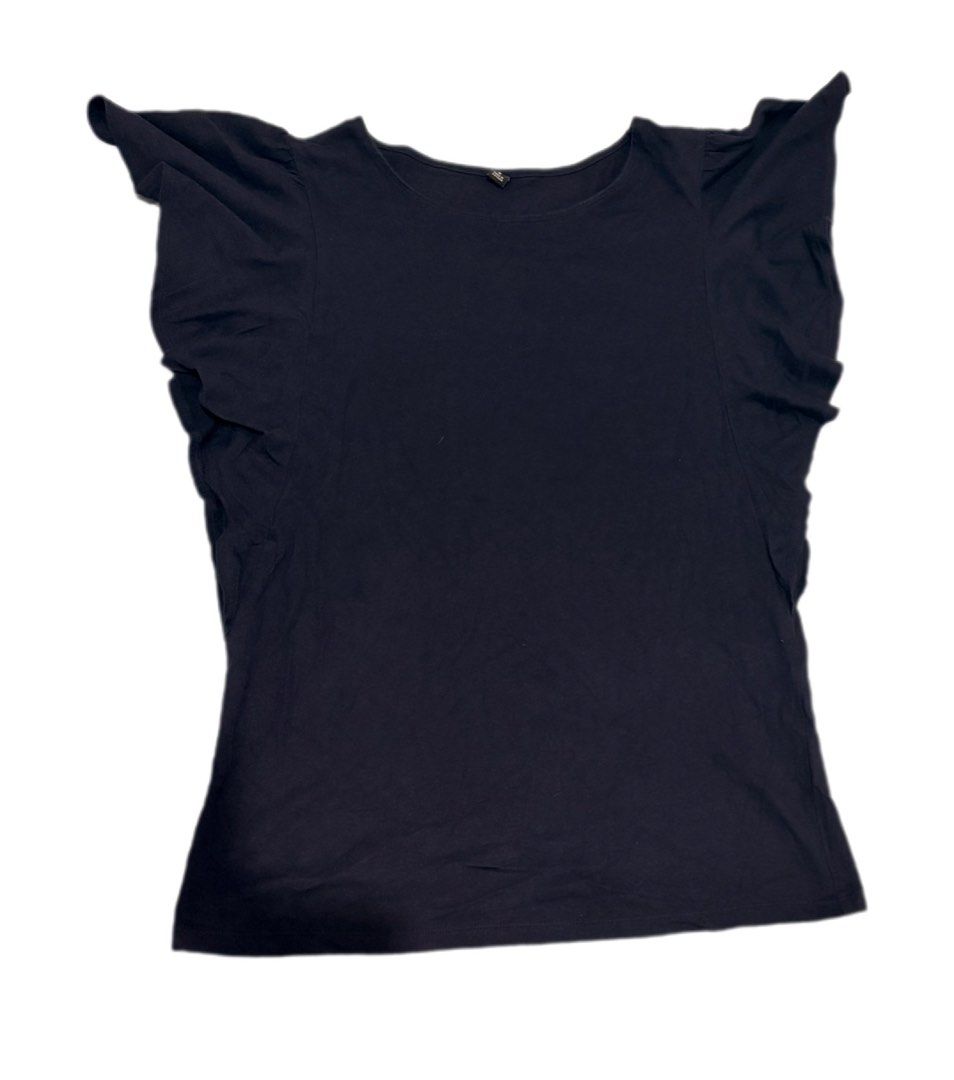 Navy Blue Ruffle Sleeve Top (Category: Blouses) located in Manila. Submitted by areiei (Listing ID 1470366743, Image 1). Description: - Brand: Uniqlo - Size: M on Tag - Design: Elegant layered ruffles on shoulders with a flattering scoop neckline - Material: Ultra-soft, breathable cotton fabric for all-day comfort - Versatility: Easy to dress up or down, perfect for pairing with jeans or skirts - Condition: Brand new and ready to wear.