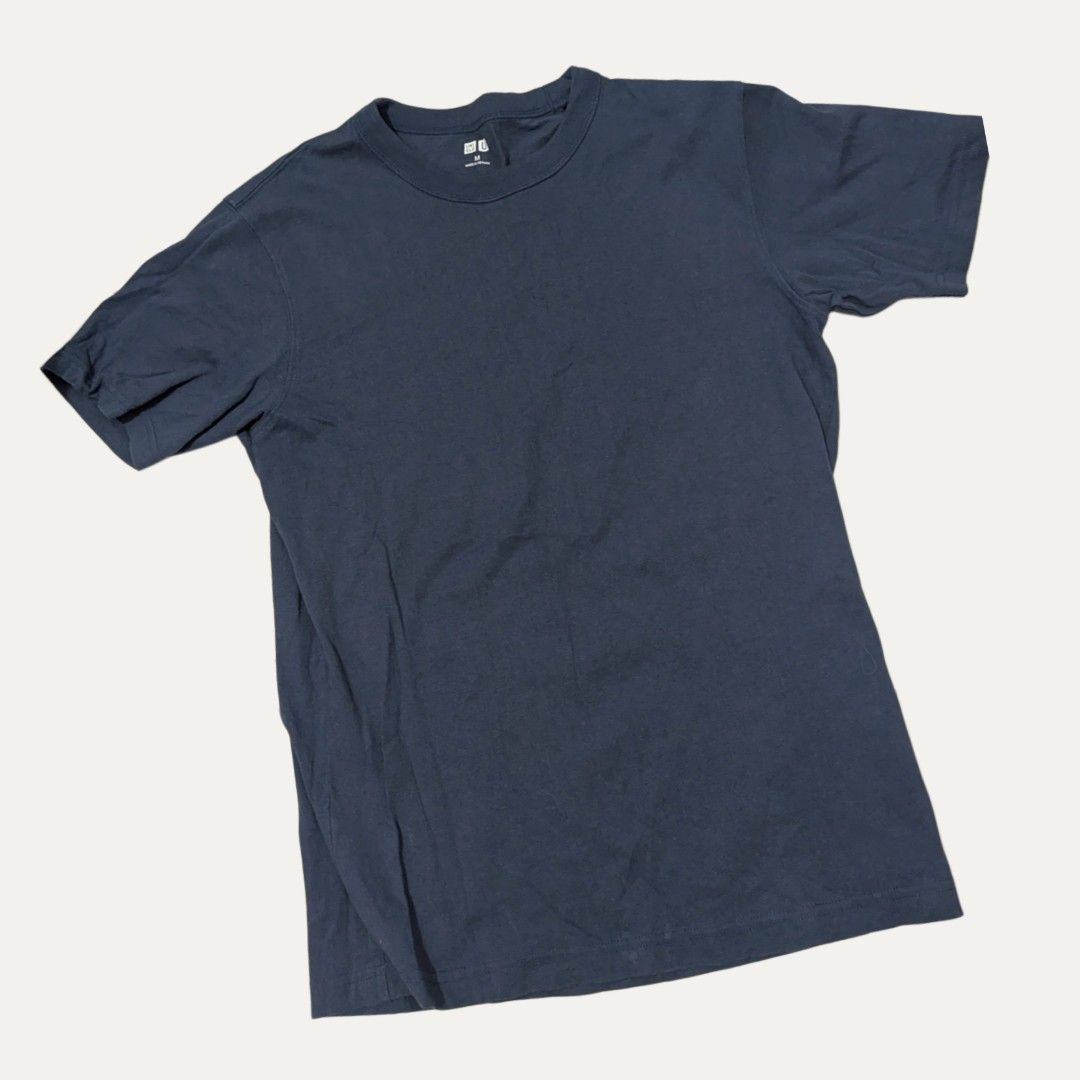Navy Blue Uniqlo Shirt (Category: Tshirts & Polo Shirts ) located in Manila. Submitted by _neku (Listing ID 1470457555, Image 1). Description: Excellent condition. Used this only once since it's too big. 17x26.5.