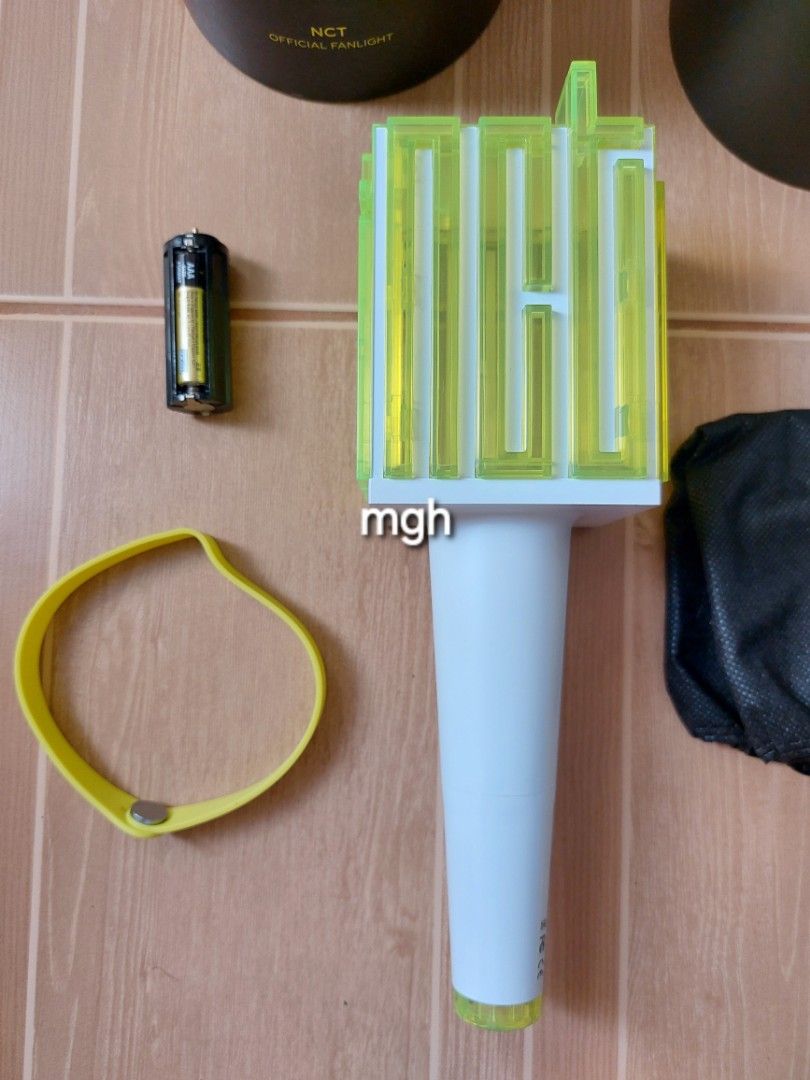 NCT Lightstick version 1 (Category: K-Wave Merchandise) located in Marikina City. Submitted by margahuela (Listing ID 1470398192, Image 3). Description: RFS: DECLUTTERING With free battery. Used once for TDS 2. After that, balik box na siya. Price is negotiable for sure buyer. Shipping c/o buyer via Lalamove or J&T..