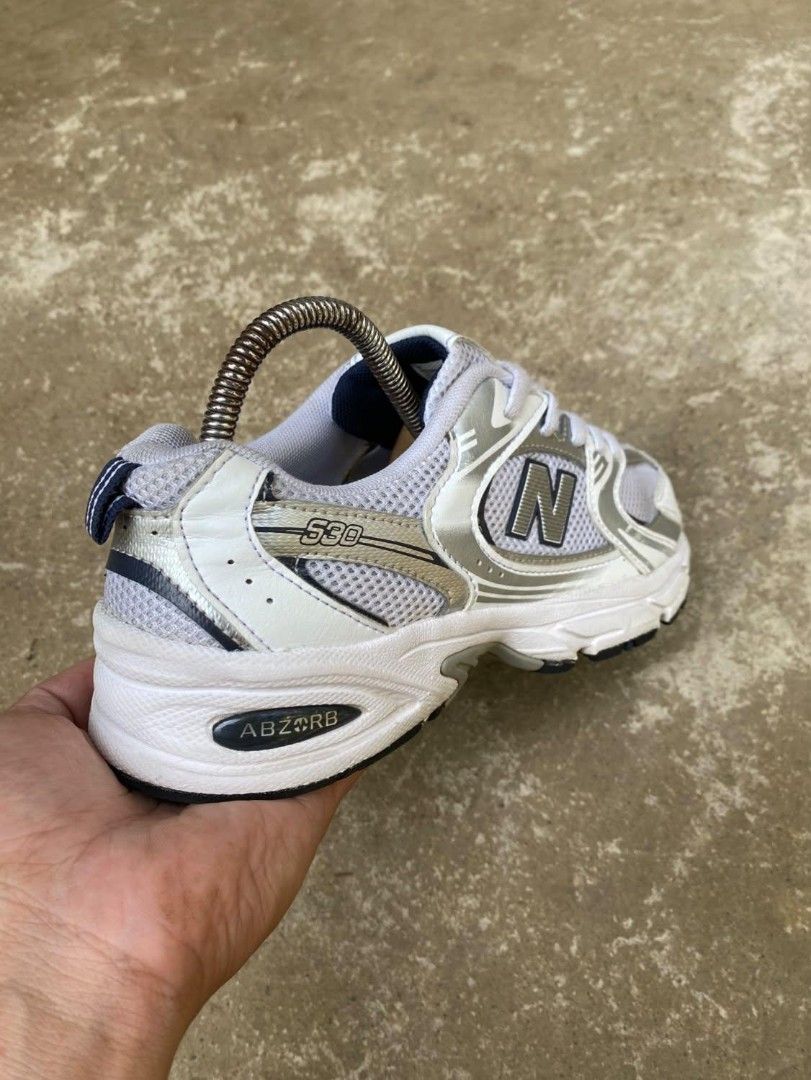 New balance 530 silver navy (Category: Casual Shoes) located in Clarin. Submitted by thrifterxbarber (Listing ID 1470514303, Image 2). Description: .