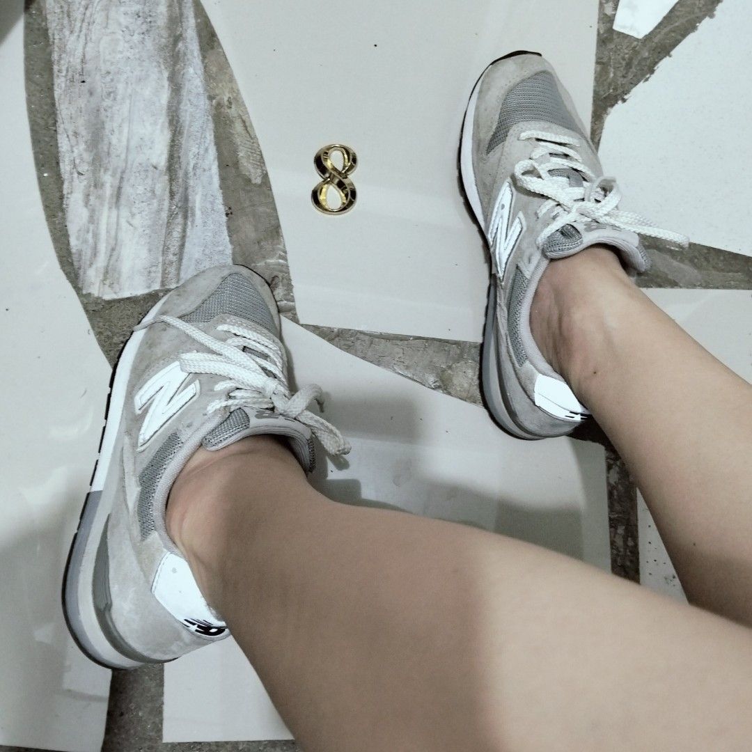 New balance 996 (Category: Sneakers) located in El Salvador. Submitted by francheskaukayukay (Listing ID 1470391952, Image 1). Description: .