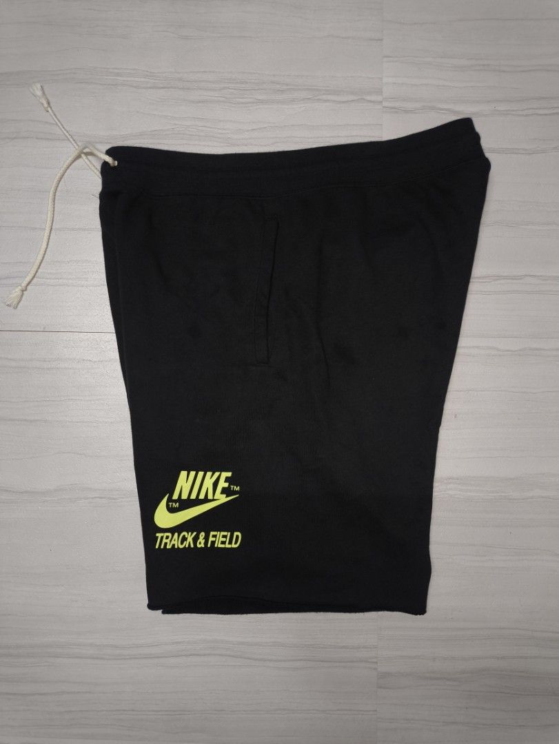 NIKE ALUMNI (Category: Shorts) located in Lupon. Submitted by thriftnikent (Listing ID 1470401918, Image 1). Description: .
