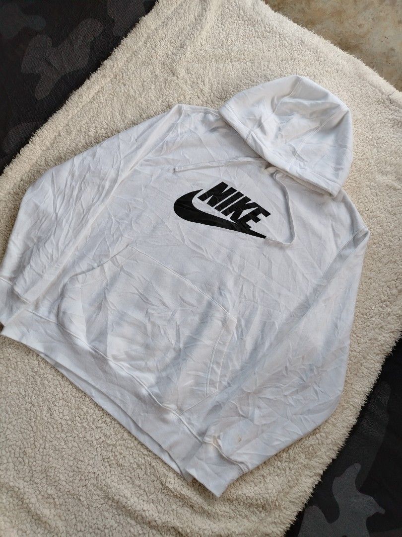 NIKE ALUMNI HOODIE (Category: Hoodies) located in Don Carlos. Submitted by thriftnidodong_23 (Listing ID 1470349276, Image 2). Description: SIZE XL TO XXL 25X28.5 EXCELLENT CONDITION COLOR RATE 10 NO ISSUE NEED WASH LAST 3 PICS.
