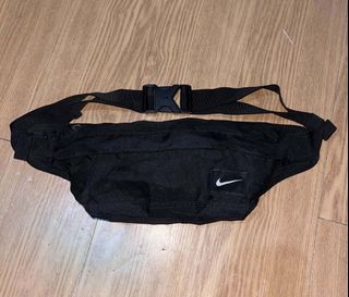 (Category: ) located in . Submitted by thethriftcity2024 (Listing ID 1470557156, Image 1). Description: .