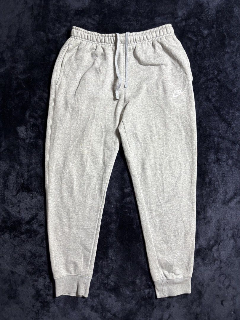 Nike Clubfleece Pants Size 30-34 (Category: Joggers) located in Cagayan de Oro. Submitted by rare.theory (Listing ID 1470363964, Image 2). Description: Best Fit: Men’s M-L Waistline: 30-34 w/ lace Condition: Excellent Color rate: 9.5/10 Issue: None Mine: ₱500 + (sf) Location: Iligan City, Mindanao. (CAN SHIP NATIONWIDE)🇵🇭.