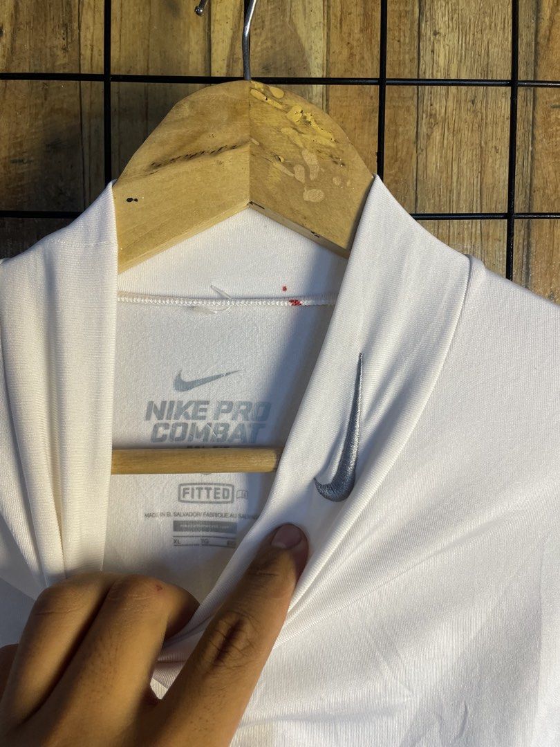 Nike combat longlseeve (Category: Activewear) located in Pateros City. Submitted by toogood.mnl (Listing ID 1470528902, Image 2). Description: Nike combat longsleeves W-22 L-28 No issue Excellent condition .