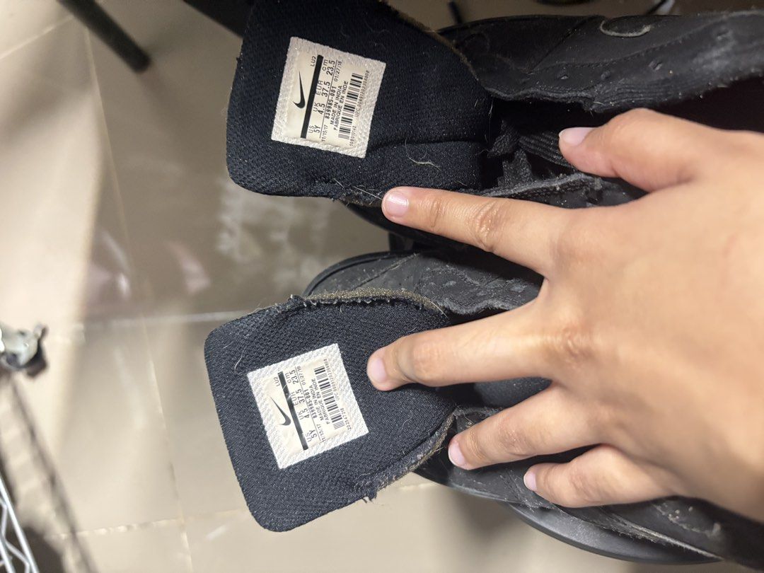 Nike Court Borough Low (Category: Babies & Kids Fashion) located in Makati City. Submitted by ciados (Listing ID 1470451062, Image 3). Description: - Brand: Nike - Style: Classic low-top sneakers in all-black with matching laces - Size: US 5Y / EUR 37.5 - issue need linisan .