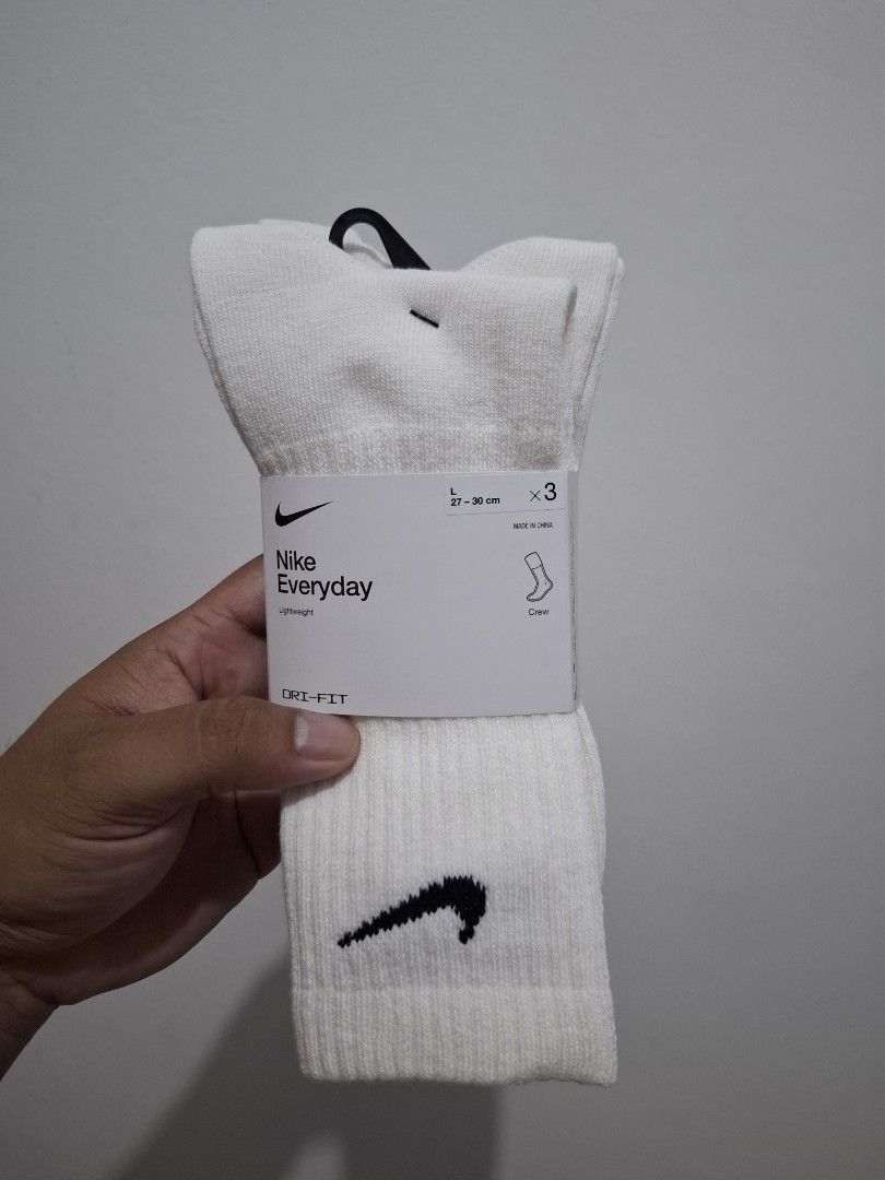 Nike crewsocks size large (Category: Shoe inserts & accessories) located in Tarlac. Submitted by christopher.24 (Listing ID 1470395927, Image 3). Description: brandnew legit 4 pcs available 3 pair per pc.