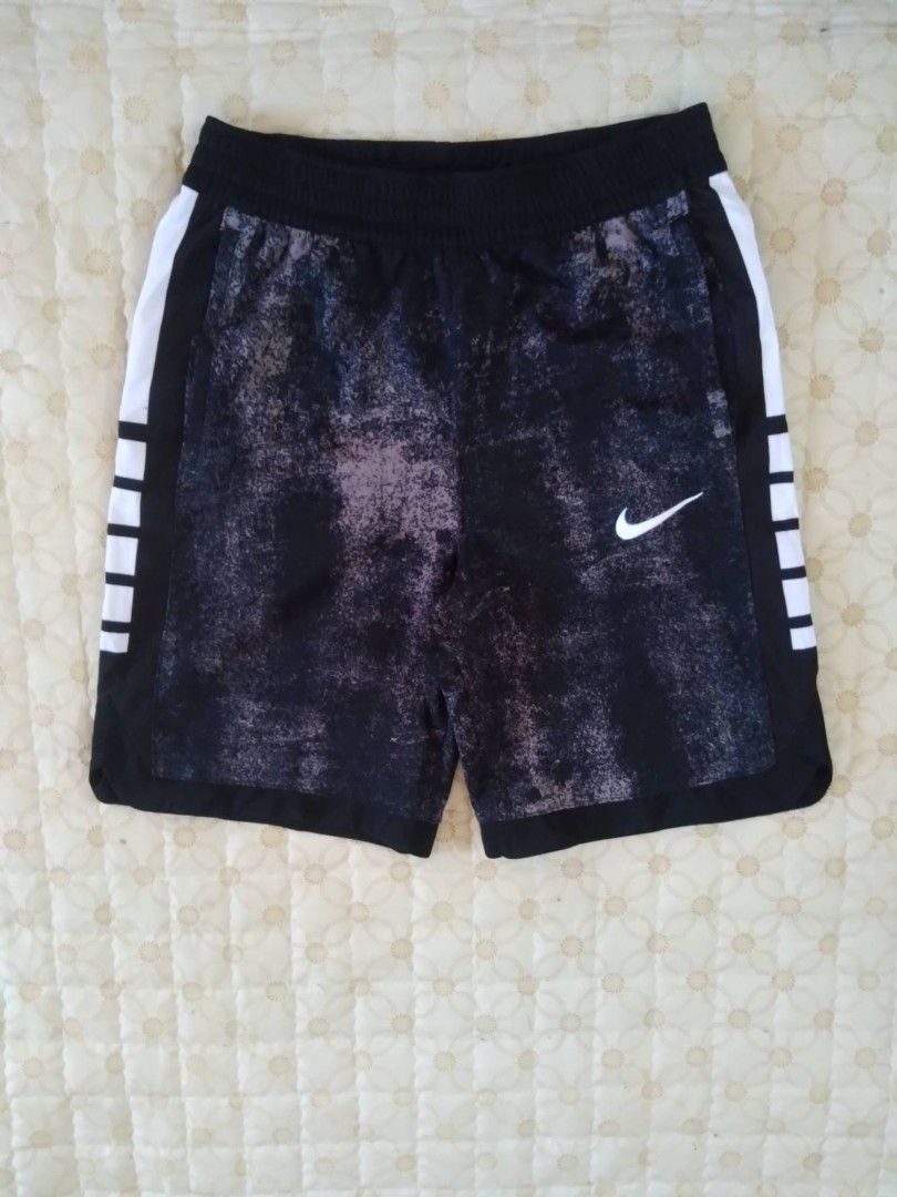 Nike Elite Shorts Small (Category: Shorts) located in Zamboanga. Submitted by nurbya898048 (Listing ID 1470393105, Image 2). Description: Tag size L Youth, Small adult Waist 28-30 Length 18.5 Excellent condition Color rate 9.8/10 Presentable, no flaws Check all photos for details 450+shipping fee.