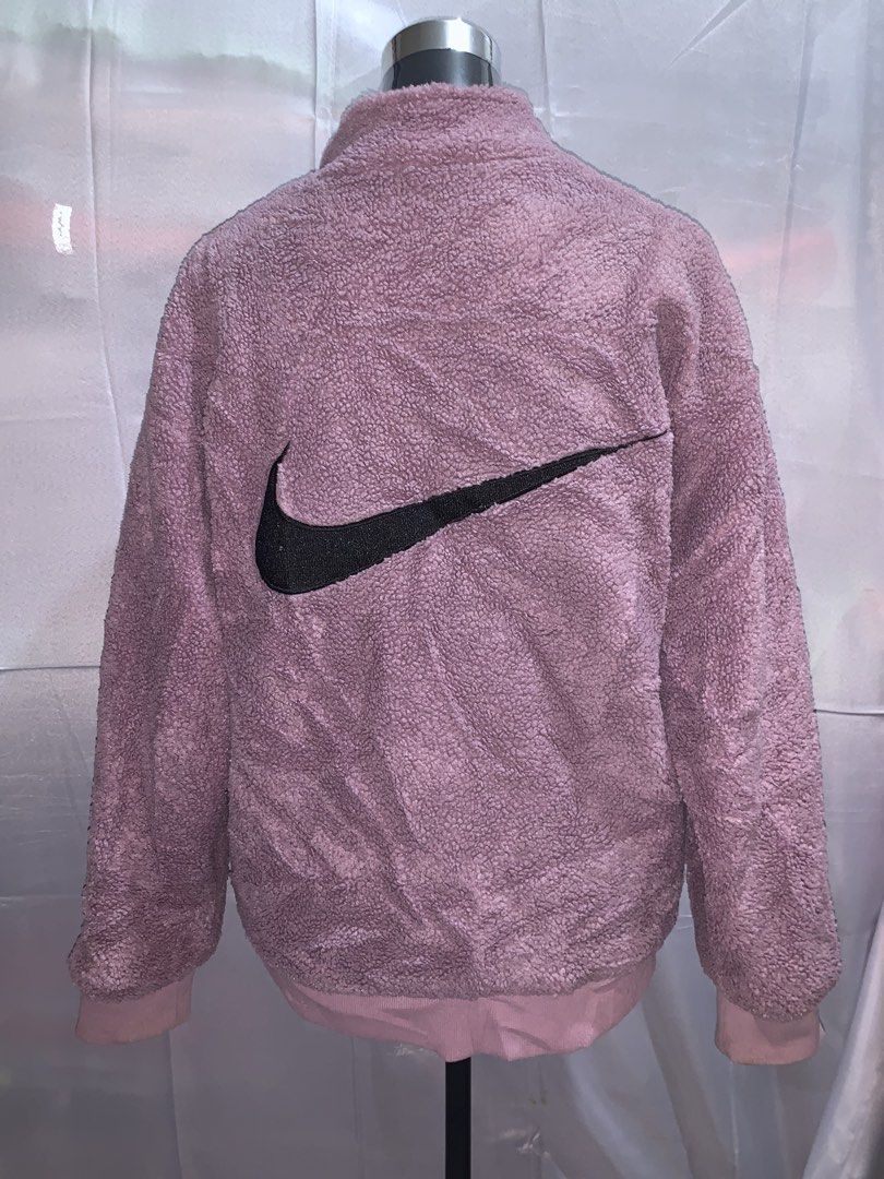 Nike Fleece Jacket (Category: Coats, Jackets and Outerwear) located in Bacolod City. Submitted by dasmarinascarlo (Listing ID 1470375525, Image 2). Description: Nike Fleece Jacket • Color: Pink • Style: Fleece Jacket • Size: [23x25.5 (M)] • Condition: [Lightly Used] 📩 Message me for inquiries! 📦 Available for shipping. Please check the photos and measurements before purchasing..