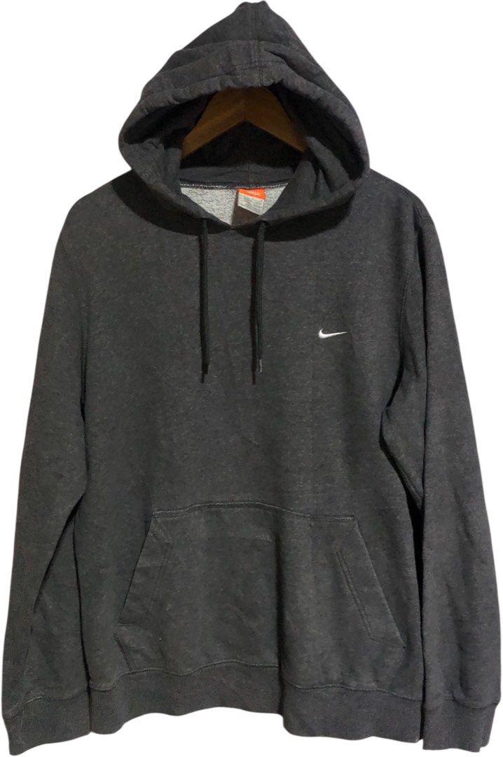 NIKE HOODIE (Category: Coats, Jackets and Outerwear) located in General Trias. Submitted by gracesabel55302 (Listing ID 1470463225, Image 2). Description: NIKE GRAY HOOD SIZE…LARGE WIDTH…24 LENGTH…28 .
