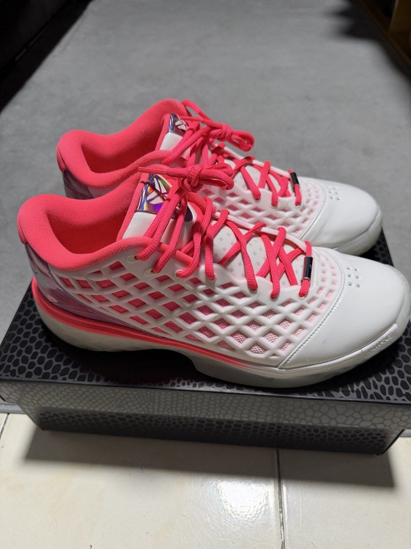 Nike Kobe 3 low wnba all star (Category: Sneakers) located in Manila. Submitted by jennbauti (Listing ID 1470368560, Image 2). Description: Nike kobe 3 low all star Size 11 Slighlty used 9/10 condition Asking 6000 nego Manila loc.