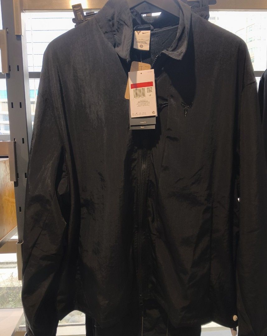 Nike Kobe woven jacket REPEL (Category: Coats, Jackets and Outerwear) located in Quezon City. Submitted by justinkixs (Listing ID 1470352723, Image 3). Description: size Medium, Large bnew. legit.