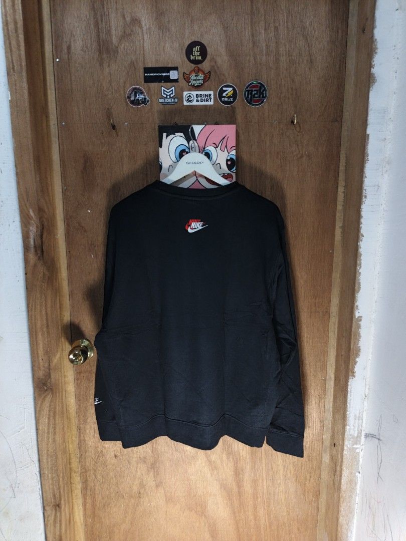 Nike Multi Swoosh Pullover (Category: Hoodies) located in Nasipit. Submitted by zaynzdrip (Listing ID 1470500884, Image 2). Description: -Nike Embroided Multi Swoosh Blue, Red, White, -Yellow Pullover -Large- XL -25 width by 28 length -excellent condition -no issues.