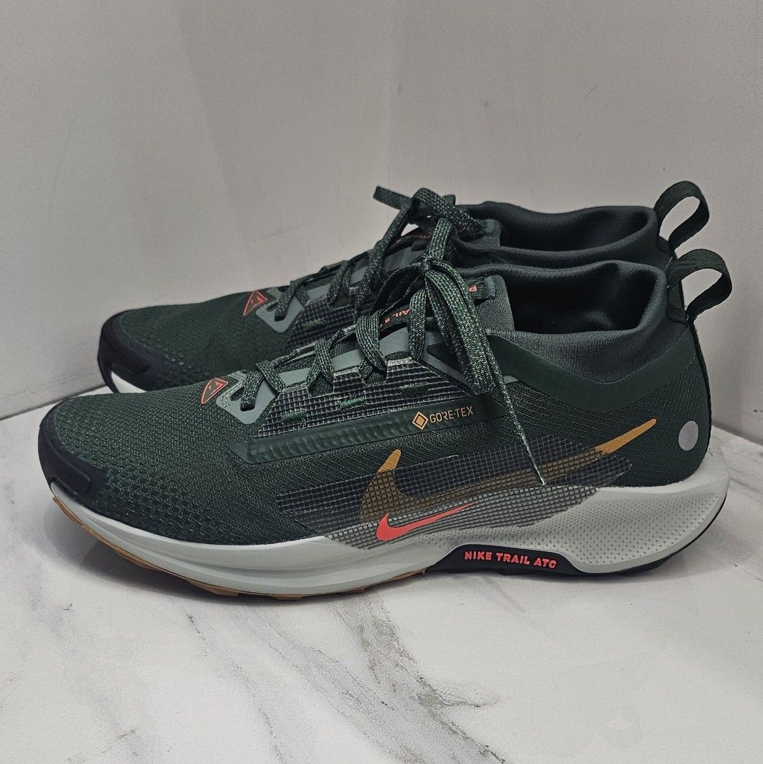 Nike Pegasus Trail 5 Gore-Tex Green (Category: Sneakers) located in Manila. Submitted by jv.ln (Listing ID 1470382171, Image 3). Description: Bought in outlet No box Sz 9.5 Tried but never used .